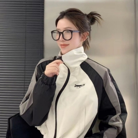 MẪU ÁO KHOÁC NỮ 2023 NO38?